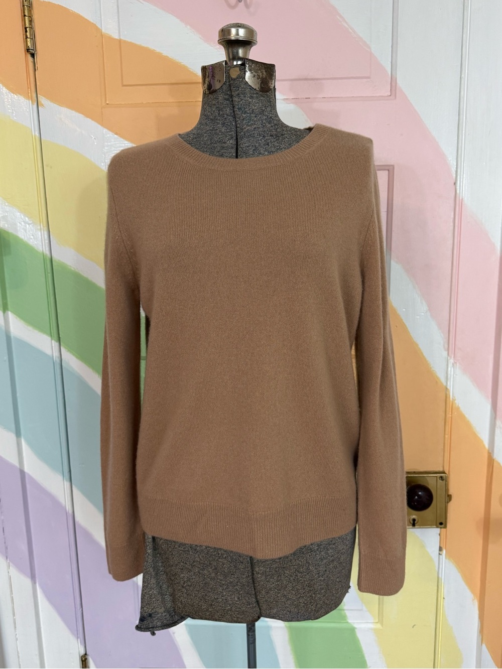 Quince Mongolian Cashmere Crewneck Sweater in Teak Sz Medium 🍄 - Picture 6 of 8
